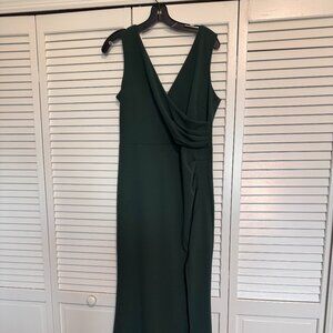 Women's Sleeveless Long Cocktail Dress (v-neck & split) size MED